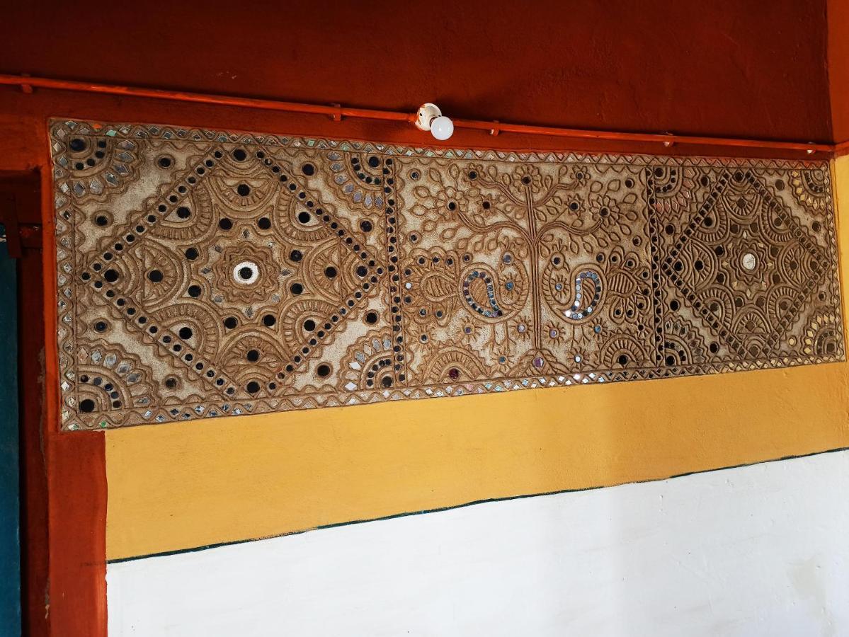 Kutir Craft Village Resort Bherandiala ภายนอก รูปภาพ